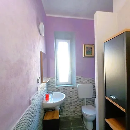 Rombolino Guest House- Free Parking! Daire Livorno